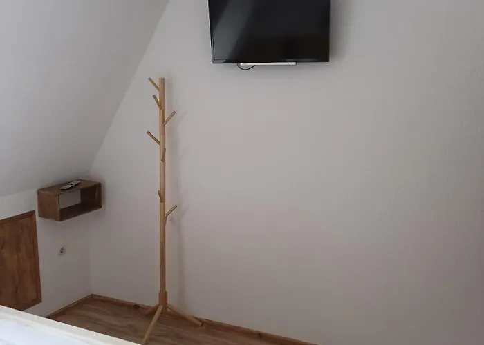 Hotel Mooi Garni 3*